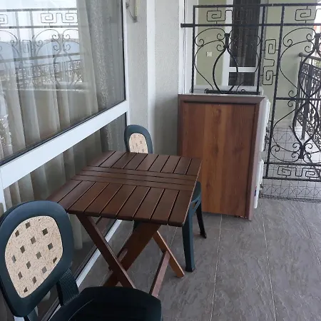 One Bedroom Apartment